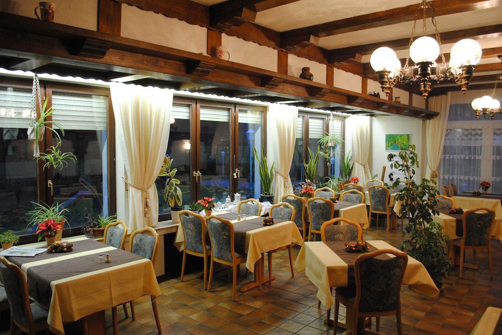 Gasthof Zum Diemeltal Marsberg Esterno foto